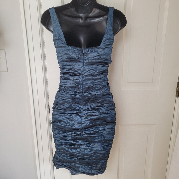Nicole Miller Embellished Metallic Dress Size 2 - Picture 2 of 4